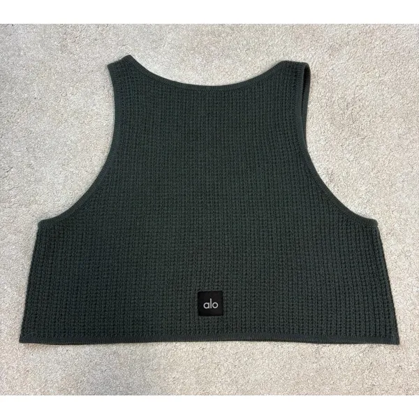 NWOT Alo Yoga Cashmere Plush Waffle Crop Tank Top Dark Cactus Gray Size L - Image 3