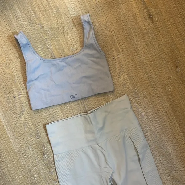 Set Active Sculptflex Box Cut Bra + Leggings - Image 5
