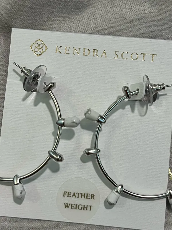 Kendra Scott Earrings - Image 3