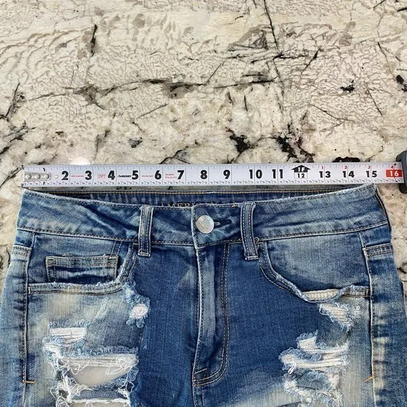 American Eagle High-Rise Shortie‎ Jean Short Size 6 - Image 3