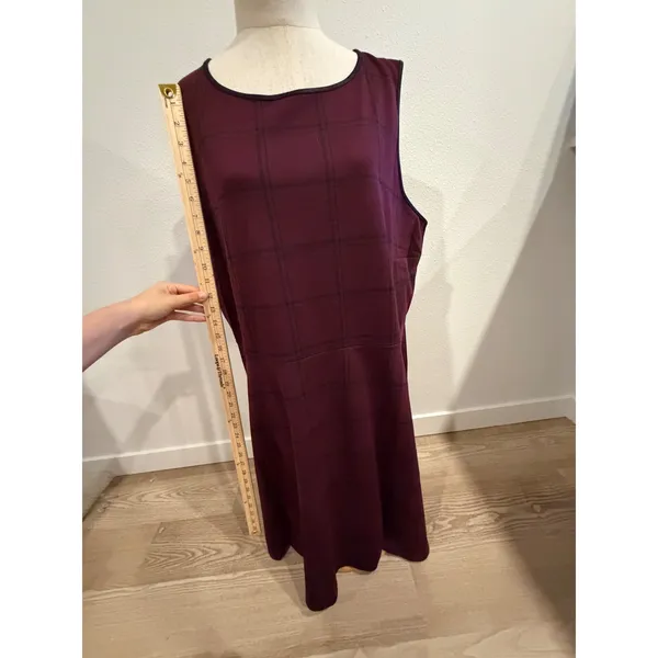 Leota Ava Dress Power Plaid Burgundy Wine Sleeveless Fit Flare Midi 3L NEW - Image 2