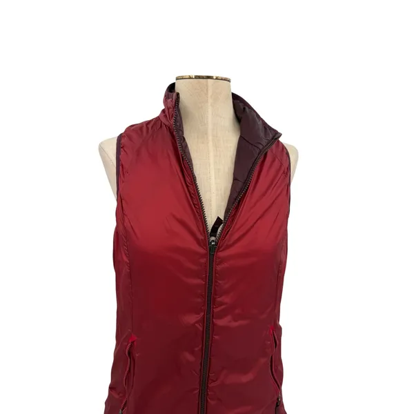Lululemon Layer Up Reversible Vest‎ Burgundy Red Insulated Full Zip Size 6 - Image 9