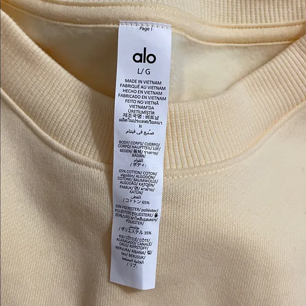Alo Yoga NWT Accolade Crew Neck Pullover Candlelight Yellow Size L - Image 9