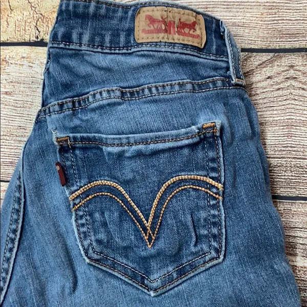 Patenteo Size 4 women’s jeans - Image 2