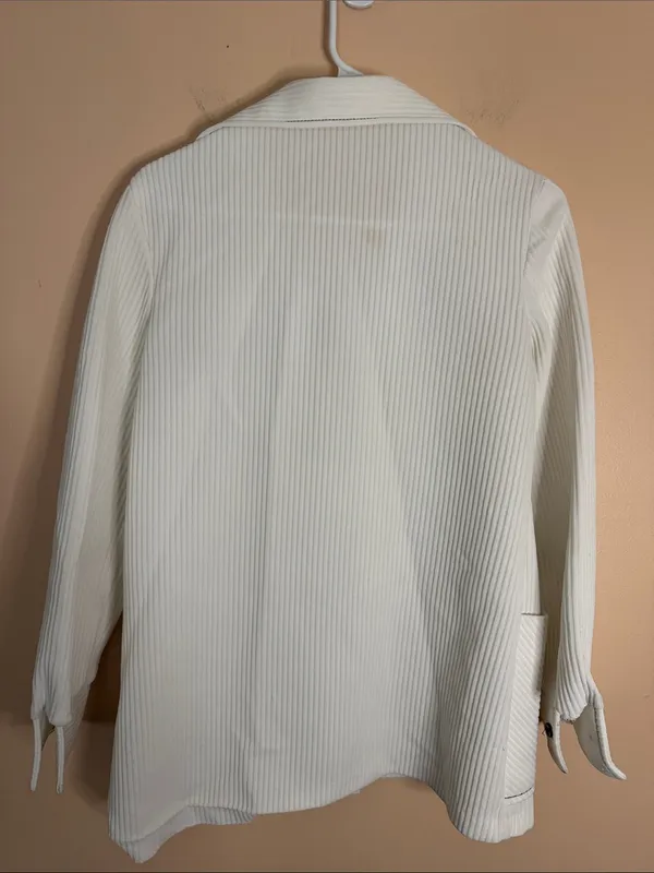 Cream Ribbed Button - Image 4