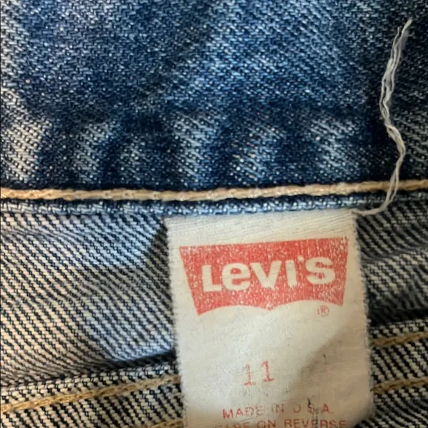 Levi's Blue Jean Shorts High-Waisted Relaxed Fit - Image 4