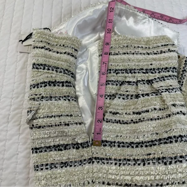 Elegant Wool Blend Golden High Waist Festive Striped Fringe Shorts in Size L - Image 15