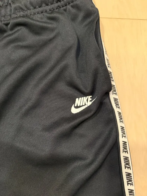 Nike Black Track/Athletic Jogger Pants Kid's Size Large - Image 3