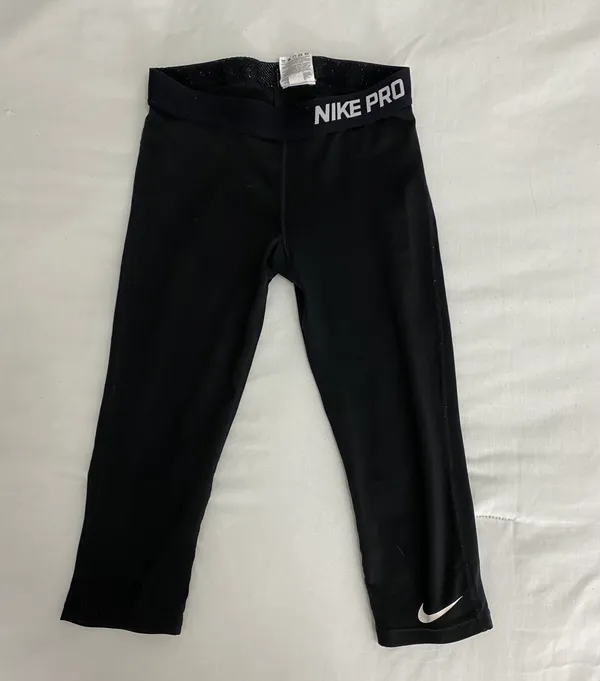 Nike Pro Black Capri Length Dri-Fit - Image 3