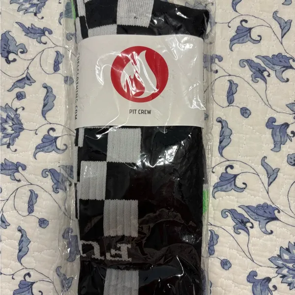 Fuel brand ladies below knee socks Black - Image 4