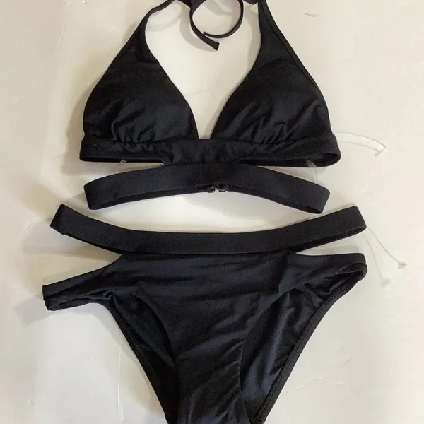 New. SEAFOLLY black strappy bikini set. Medium. Retails $176 - Image 5