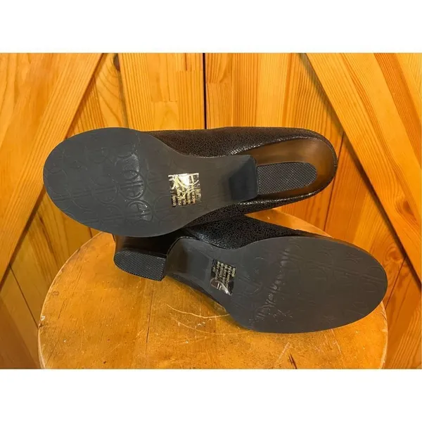 Hot in Hollywood boots size 8W ￼ - Image 6