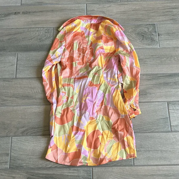 Runaway dress Size 4 - Image 5
