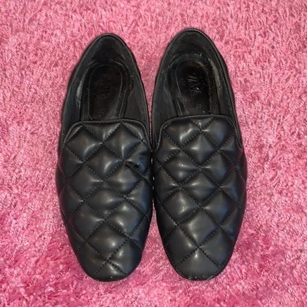 Zara Black Quilted Loafer Flats Size 5 - Image 2