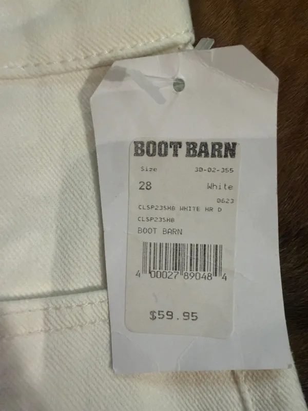 $60 NWT Cleo + Wolf White Distressed High-Rise Women’s Denim Shorts 28 Boot Barn - Image 3