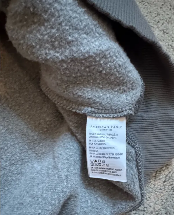 American Eagle Outfitters Crewneck - Image 3