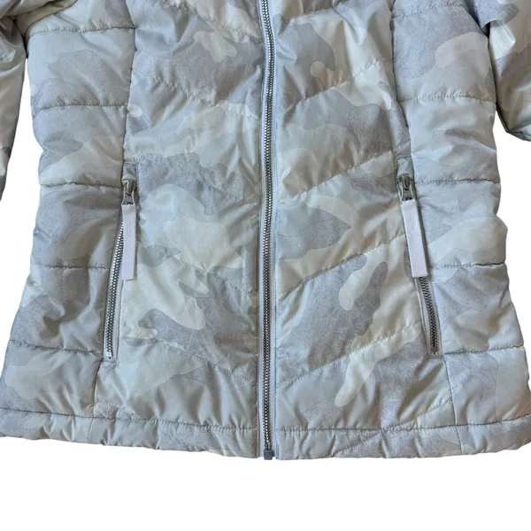The North Face White Camo Down Puffer Jacket Hooded - Image 5
