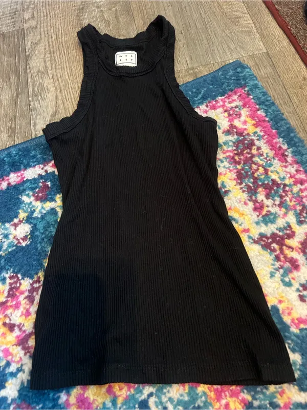 Wesley large black tank top - Image 4
