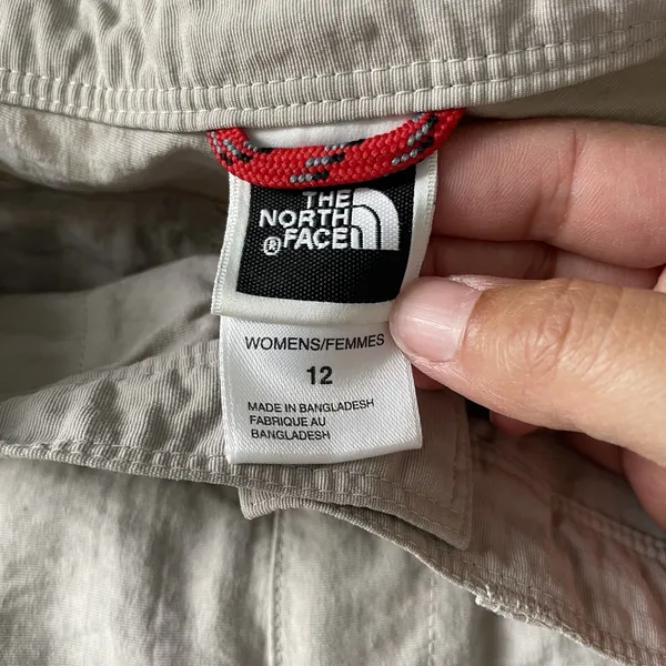 The North Face Vtg. Cargo Hiking Outdoor Shorts Gorpcore Tan Quick Dry Size 12 - Image 6