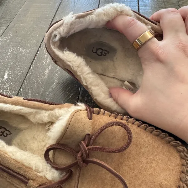 UGG Dakota Slipper‎ Moccasin Tan Woman’s Size 8 - Image 6