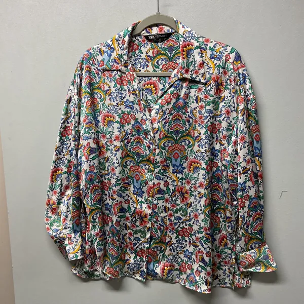 ZARA Floral Print Button Down‎ Shirt Long Sleeve Women Size Medium - Image 2