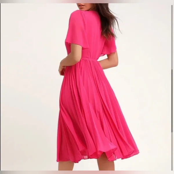 Lulus Pleats to‎ Meet You Fuchsia Pink Pleated Midi Wrap Dress Size Small NEW - Image 2