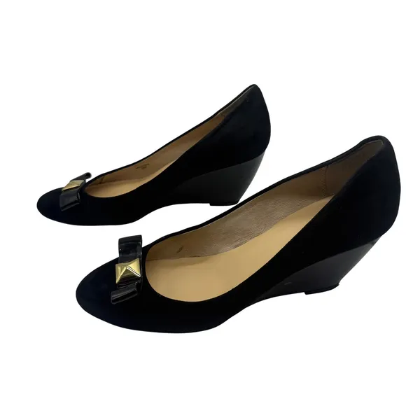 Kate Spade Black Suede Wedge Heels with‎ Patent Bow and Gold Studs - Size 10M - Image 3