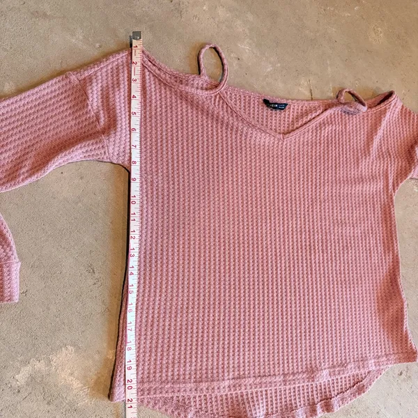 SHEIN Blush Knit Top - Image 3