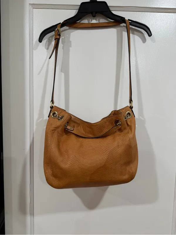 Michael Kors Cognac Leather Shoulder Bag with Gold Chain​ - Image 5