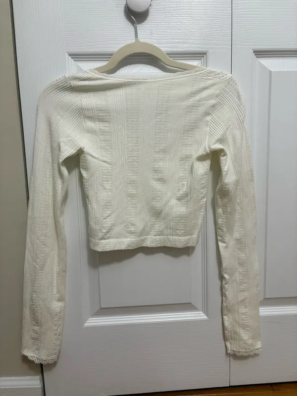 Urban Outfitters Top Out From Under - Image 2