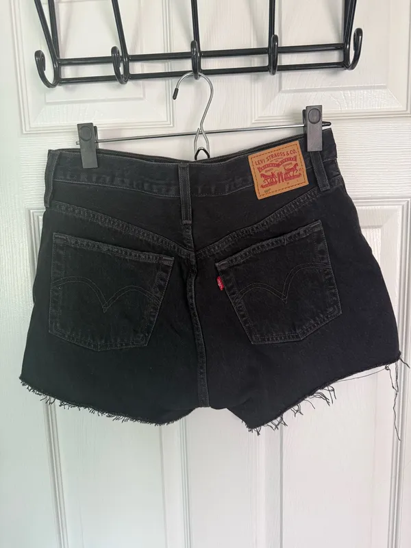 Levi’s 501 Shorts - Image 2