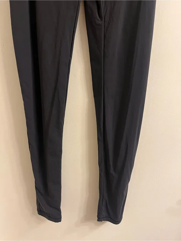 Skims Fits Everybody Maternity Leggings Medium - Image 4