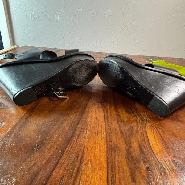 Tory Burch Black Leather Platform Wedge Sandals with Dust Bag Gold Buckle - Image 3