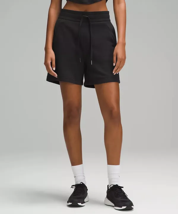 Lululemon Scuba High-Rise Short 5"- size 8- in black - Image 5