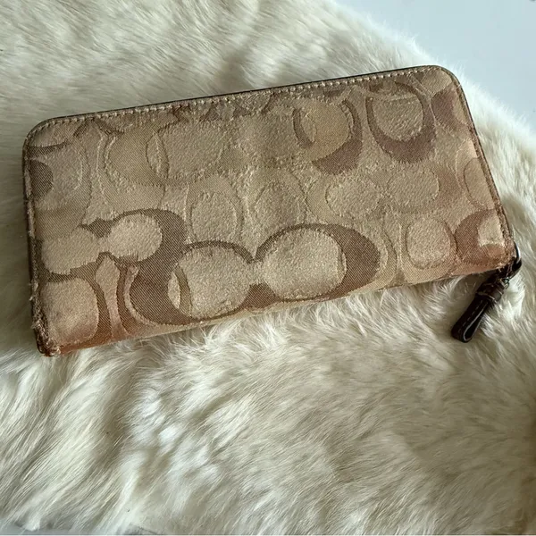 Coach Signature Penelope Zip Around Wallet - Image 3