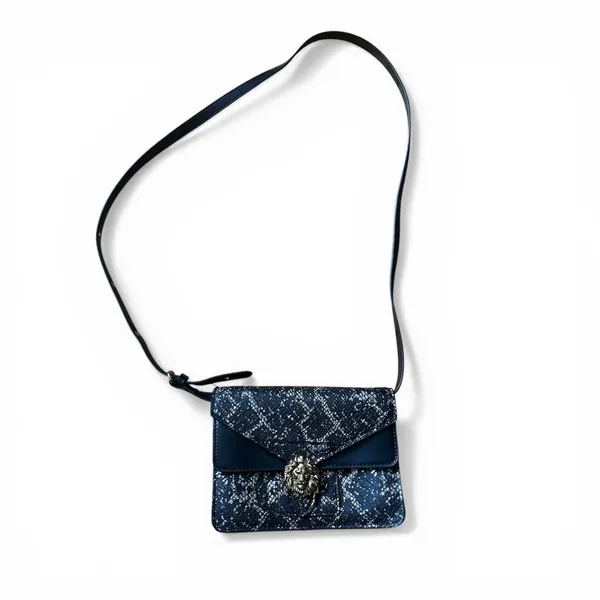 Classic Kitschy Faux Snake-Print Adjustable Black Crossbody Bag Lion Emblem NWT - Image 2