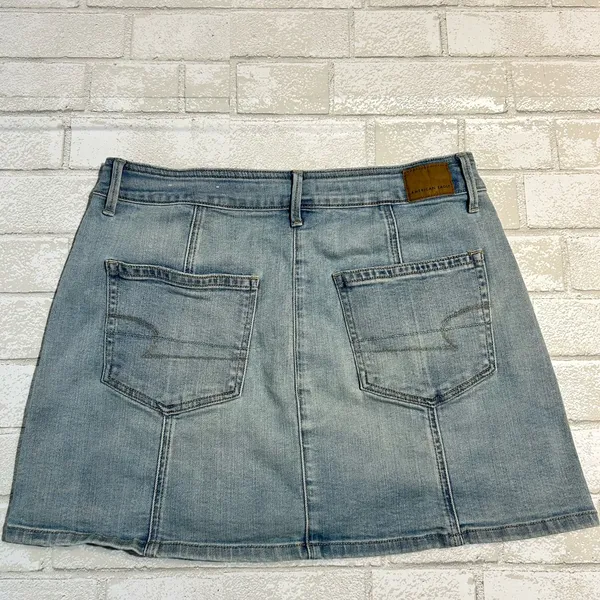 American Eagle Denim Button-Front Skirt Rush size 10 - Image 2