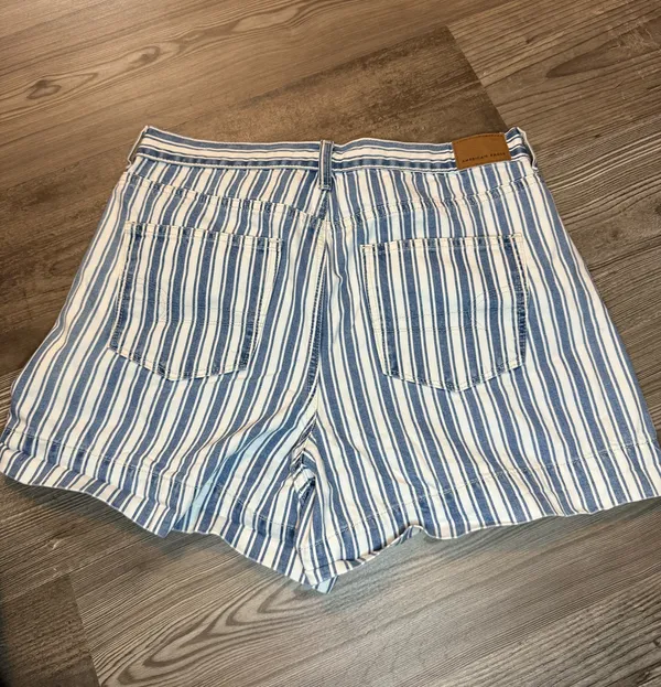 American Eagle Striped Mom Jean Short - Image 2