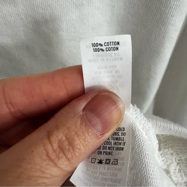 Aerie White Sweatshirt Muscle Tee Size Medium - Image 6