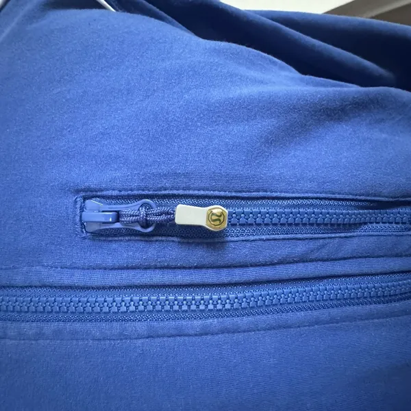 Lululemon Blue Scuba Size M Vintage! Rare Preloved Condition!! - Image 3