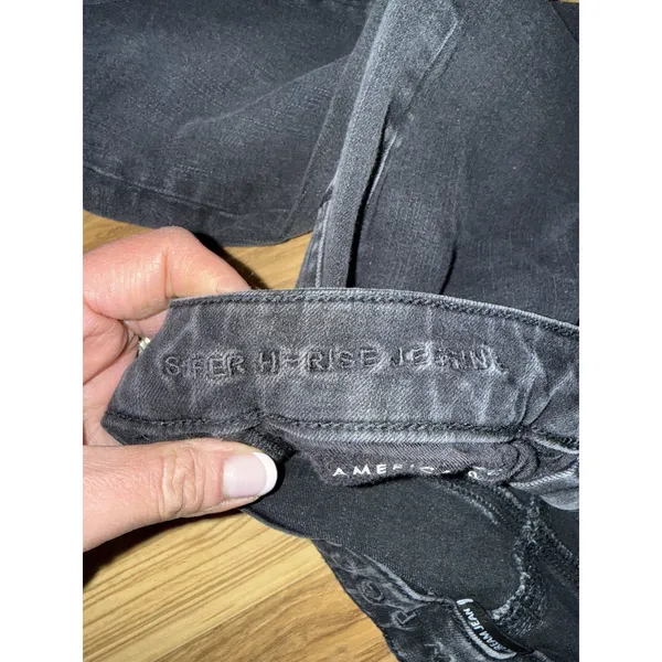 American Eagle Women's 6‎ Short Black Super Hi-Rise Jegging Dream Stretch Jeans - Image 3
