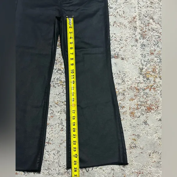 HIDDEN JEANS Coated High Waist Flare Jeans size 30 black - Image 6