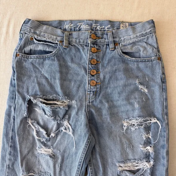 We The Free Free People Distressed High Rise Button Fly Jeans Light Wash Size 28 - Image 11