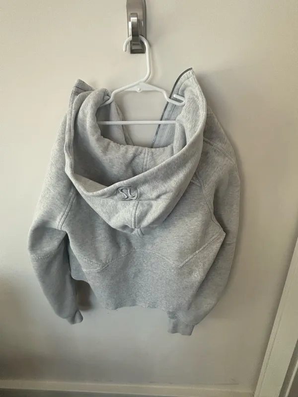 Lululemon Scuba Hoodie - Image 4