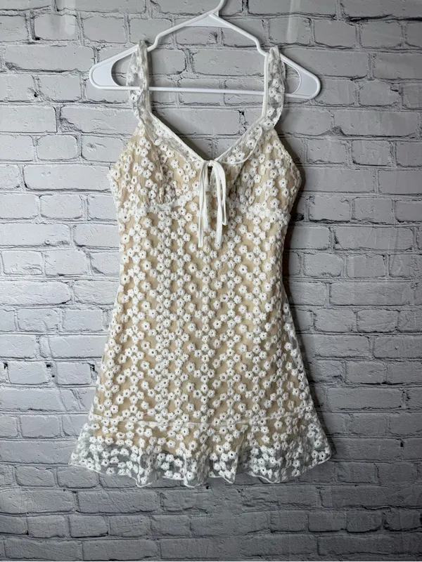 Lulus Charmaine white Floral Lace Mini Dress XS - Image 3