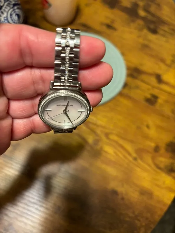 Michael Kors Silver Tone Crystal Bezel Watch Mother of Pearl Dial - Image 4