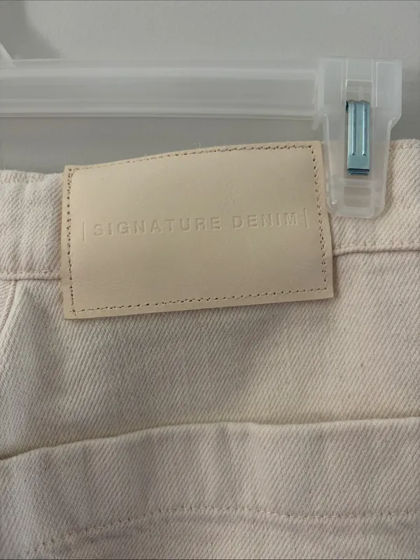 Zara Women’s Cream soft Wide-Leg jeans size 2 - Image 4