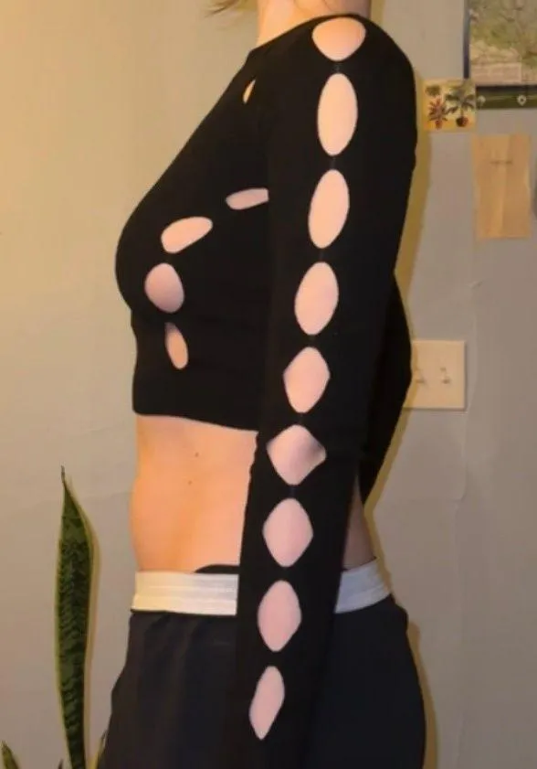 Urban Outfitters Keyhole Crop Top - Image 3