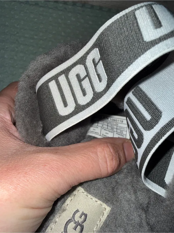UGG Fluff Yeah Slide sandals‎ size 8 - Image 5