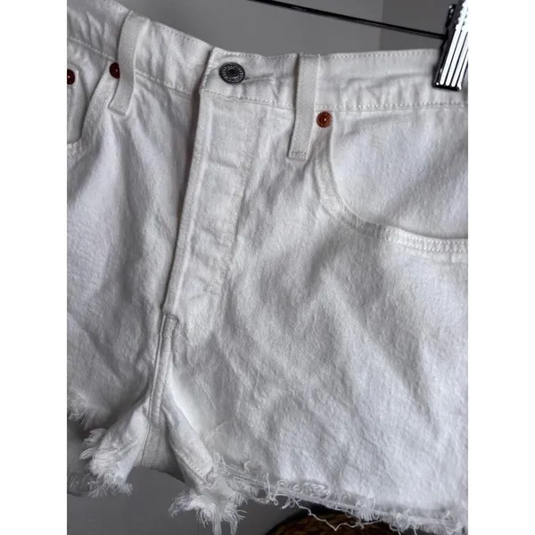 Denizen from Levi's White Shorts 501 Frayed Hem Distressed Casual Size W30 - Image 5
